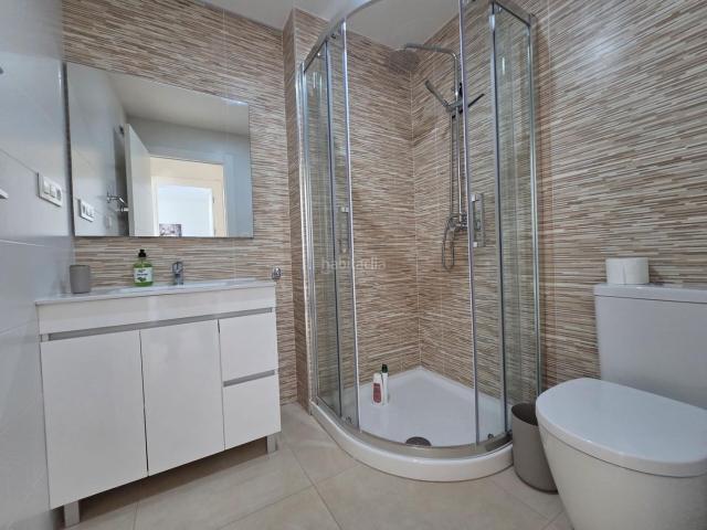 Casa adosada en venta en Orihuela, Lomas de Cabo Roig Los Dolses. CASA ADOSADA ESTILO MODERNO EN LA MEJOR ZONA DE PUNTA PRIMA. Casas adosadas.
