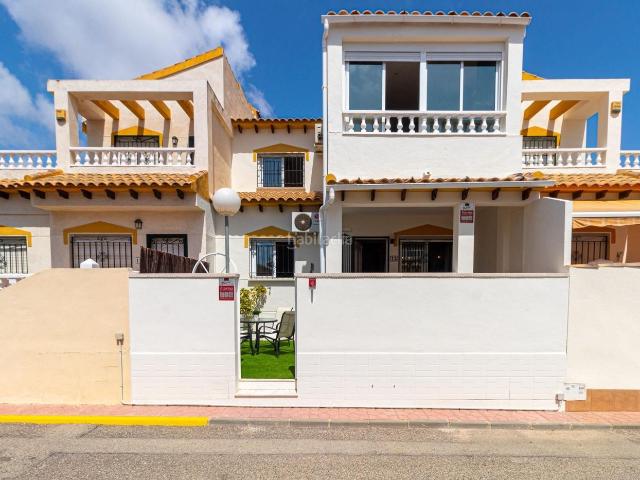 Casa adosada en venta en Orihuela, Los Balcones y los Altos. Casas adosadas.