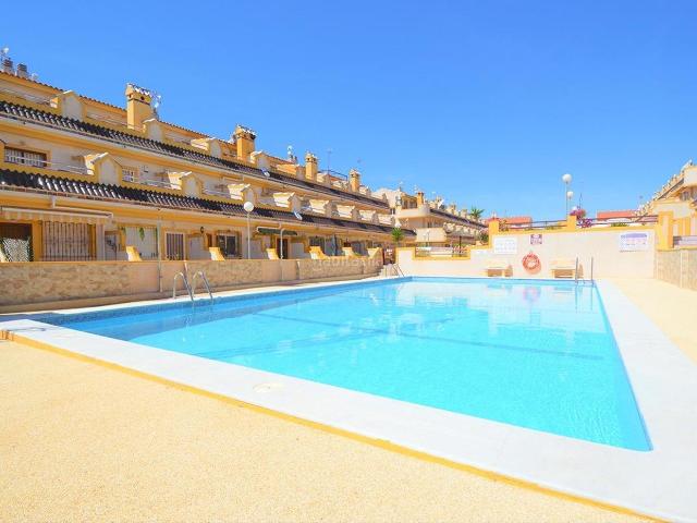 Casa adosada en venta en Orihuela, La Florida. TRIPLEX A LA VENTA EN PLAYA FLAMENCA, ORIHUELA COSTA. Casas adosadas.