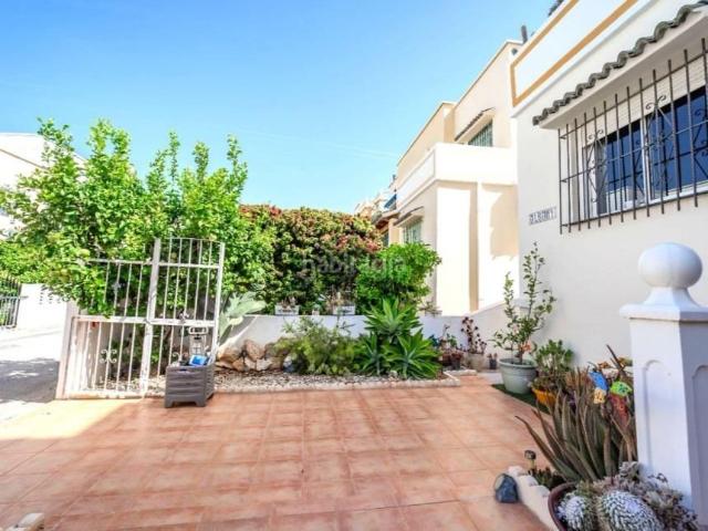 Casa adosada en venta en Orihuela, La Florida. GRAN ADOSADO EN LA FLORIDA ORIHUELA COSTA 3 HAB, 2 BAÑOS. Casas adosadas.