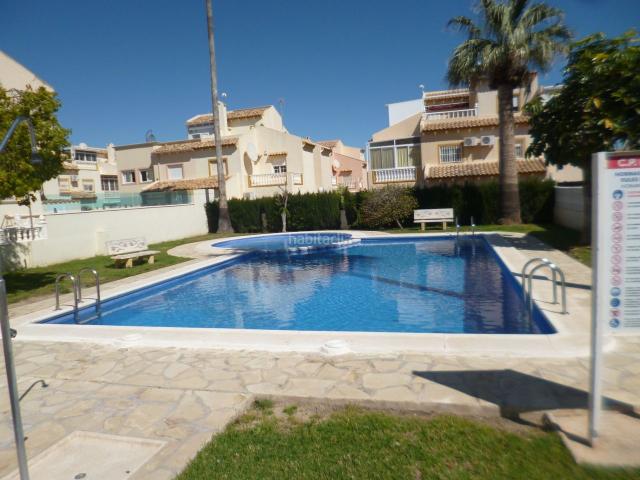 Casa adosada en venta en Orihuela, La Zenia. Casas adosadas.