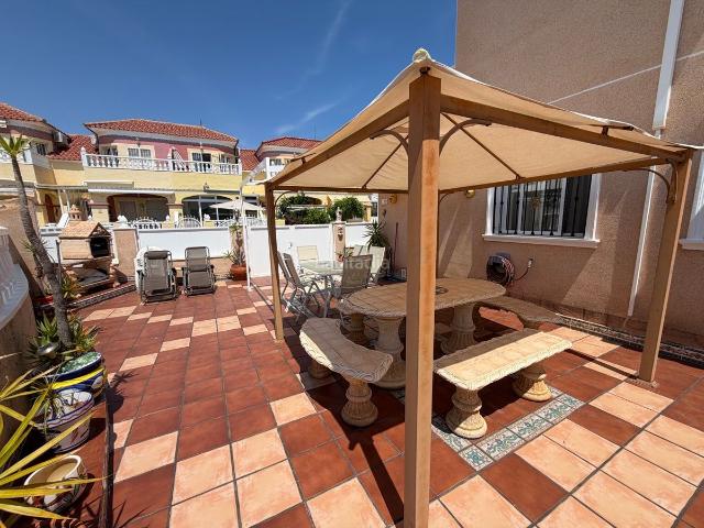 Casa adosada en venta en Orihuela, La Zenia. Casas adosadas.