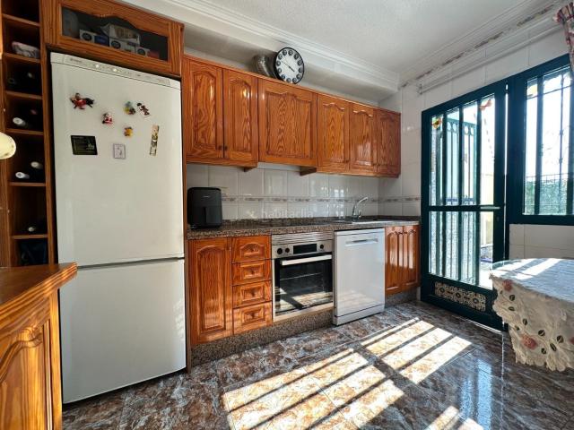 Casa adosada en venta en Orihuela, La Zenia. ADOSADO DE 3 DORMITORIOS 2 BAÑOS EN LA ZENIA ORIHUELA COSTA. Casas adosadas.