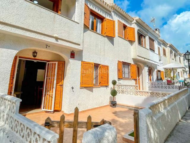 Casa adosada en venta en Orihuela, Playa Flamenca. Casas adosadas.