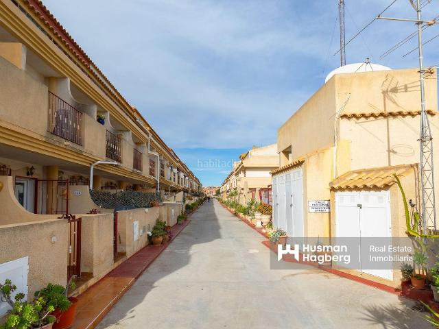 Casa adosada en venta en Orihuela, Playa Flamenca. Casas adosadas.