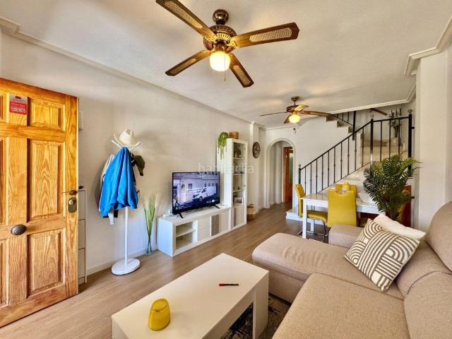 Casa adosada en venta en Orihuela, Villamartín Las Filipinas. ENCANTADORA CASA ADOSADA EN LAS FILIPINAS, ORIHUELA COSTA. Casas adosadas.