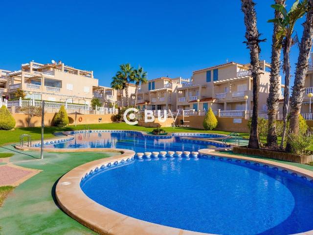 Casa adosada en venta en Orihuela, Zeniamar Horizonte La Campana. SE VENDE CASA ADOSADA EN TORREVIEJA, ALICANTE. Casas adosadas.