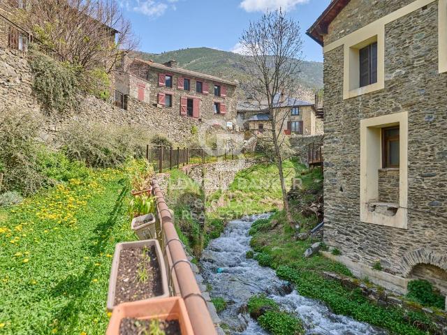 Casa adosada en Venta en Osséja