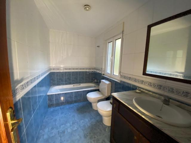 Casa pareada en venta en Oviedo, San Claudio Trubia Las Caldas. Solvia Inmobiliaria Chalet adosado Oviedo. Casas pareadas.