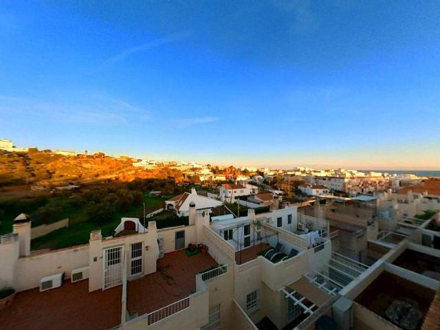 Casa adosada en Venta en Lo Cea