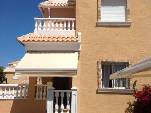 Casa adosada en Venta en Lo Marabú