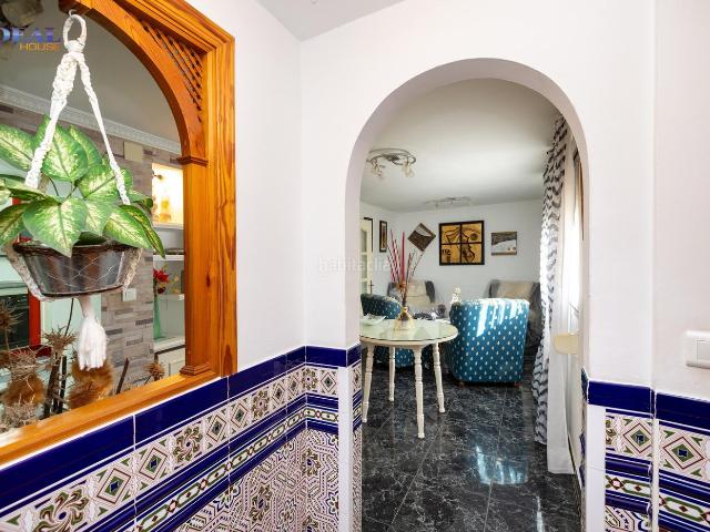 Casa adosada en venta en Loja. Casa en la Alcazaba Loja. Casas adosadas.