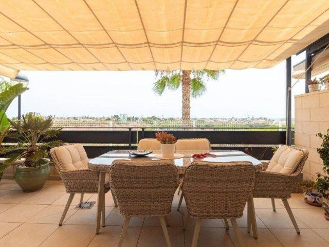 Casa adosada en Venta en Lomas de Campoamor Las Ramblas