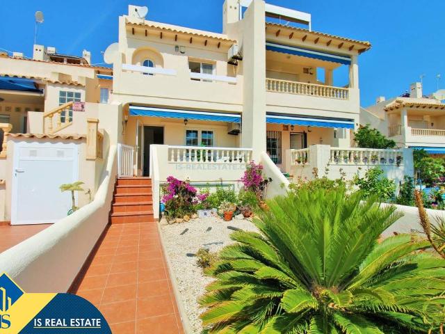 Casa adosada en Venta en Lomas de Campoamor Las Ramblas