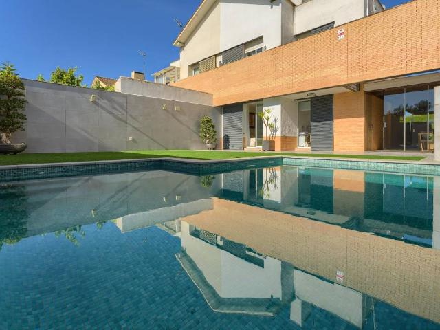 Casa adosada en Venta en Loreto