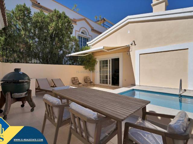 Casa adosada en Venta en Los Naranjos