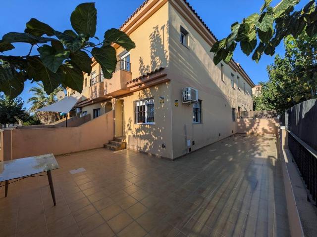 Casa adosada en Venta en Los Narejos Punta Calera