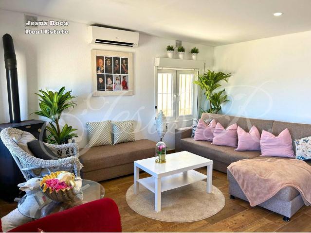 Casa adosada en Venta en Los Nietos