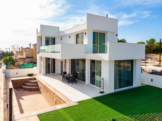 Casa adosada en Venta en Los Almendros