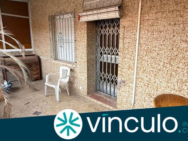 Casa adosada en Venta en Los Ángeles