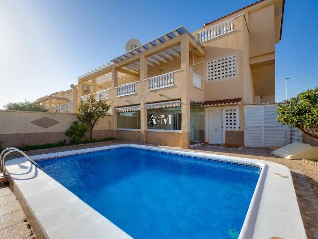 Casa adosada en Venta en Los Balcones y los Altos
