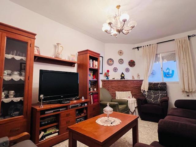Casa adosada en Venta en Los Barrios