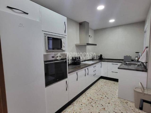 Casa adosada en Venta en Los Gallos
