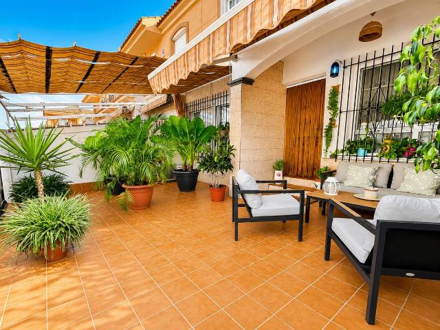 Casa adosada en Venta en Los Peñascos El Salero Los Imbernones
