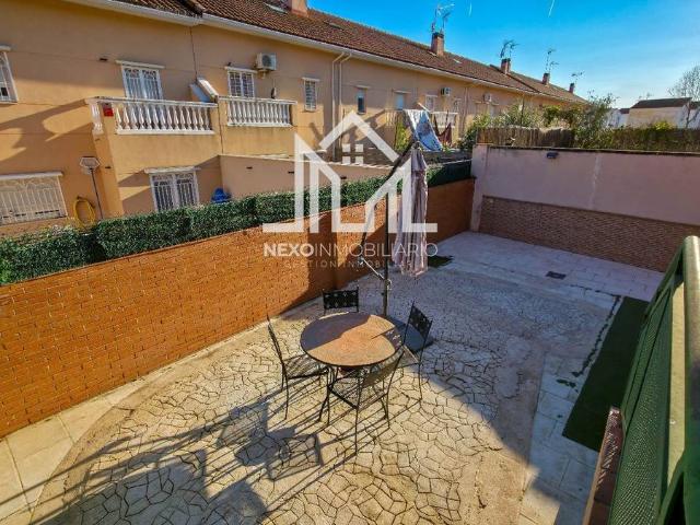 Casa adosada en Venta en Los Robles