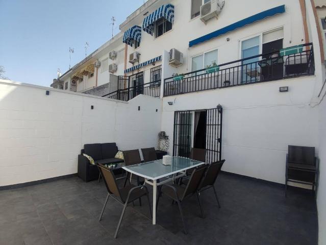 Casa adosada en Venta en Los Rosales
