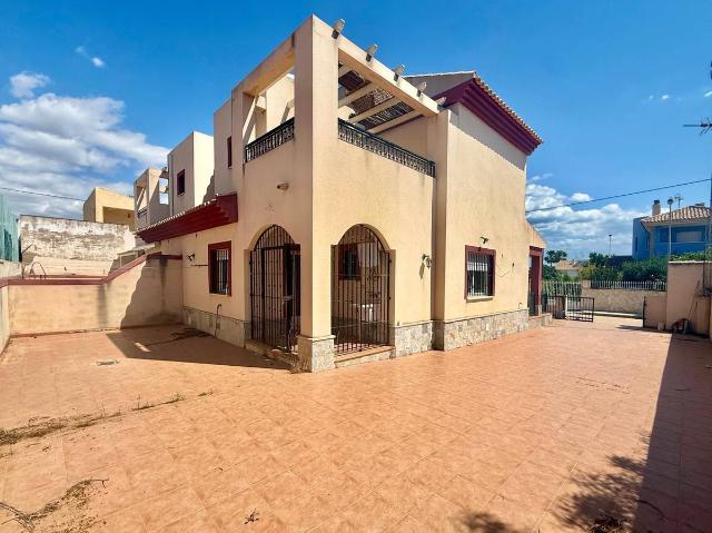 Casa adosada en Venta en Los Urrutias