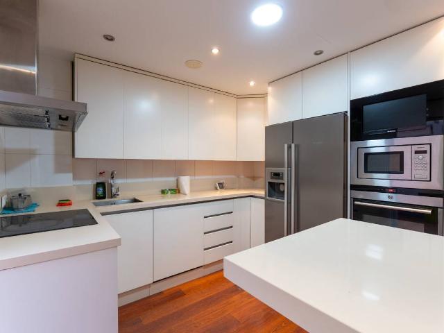 Casa adosada en Venta en Los Vientos Casa Ros