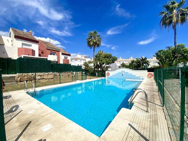 Casa adosada en Venta en La Concha Resina Golf