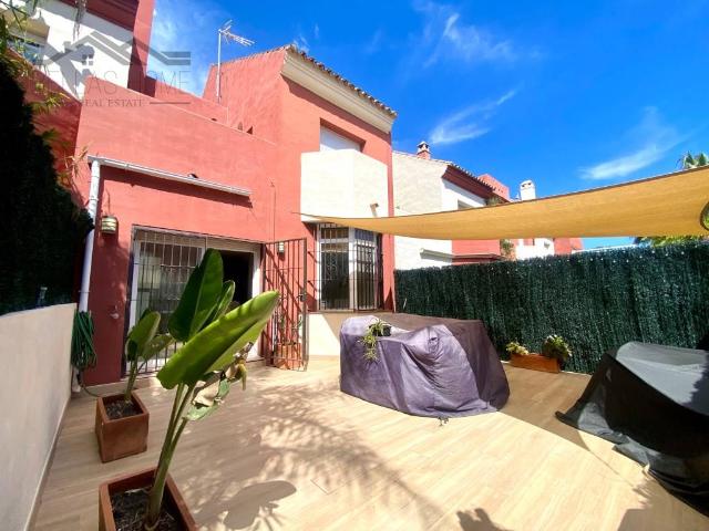 Casa adosada en Venta en La Concha Resina Golf