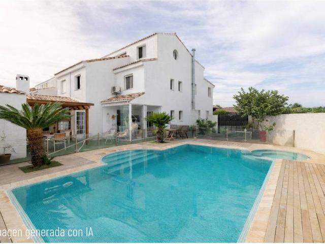 Casa adosada en Venta en La Conarda