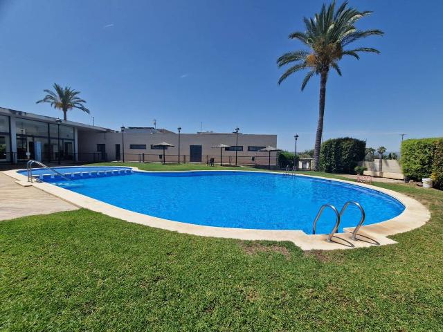 Casa adosada en Venta en La Conarda