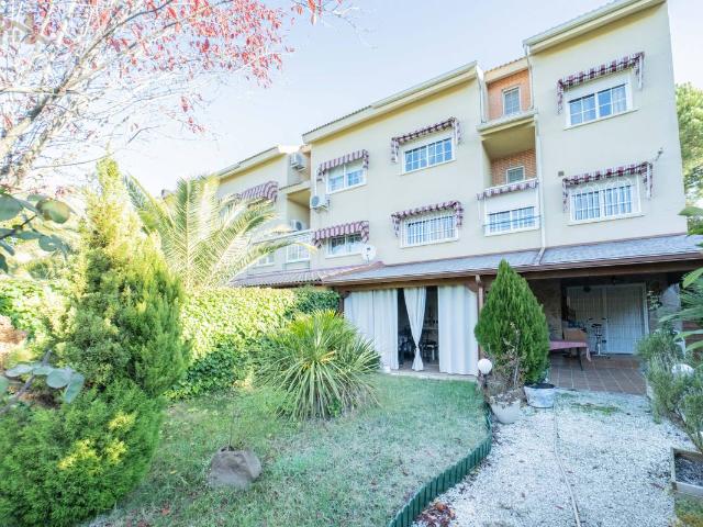 Casa adosada en Venta en La Cárcaba El Encinar Montemolinos