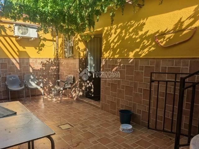 Casa adosada en Venta en La Carolina