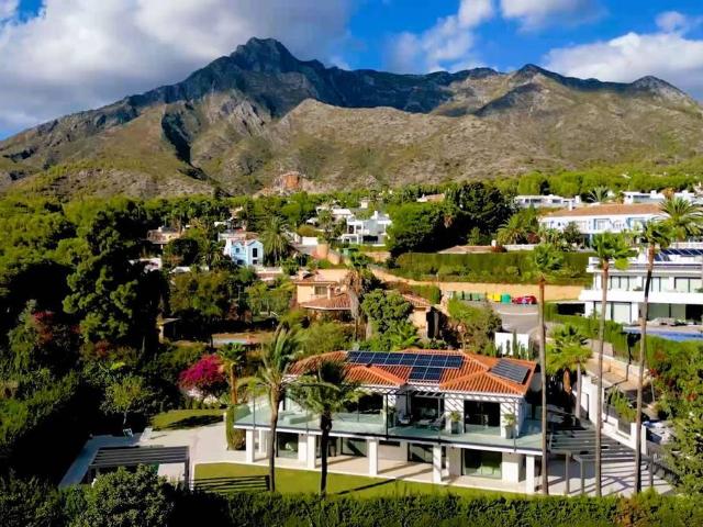 Casa adosada en Venta en La Carolina Guadalpín