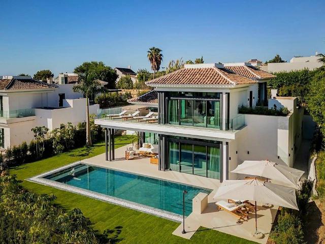 Casa adosada en Venta en La Carolina Guadalpín