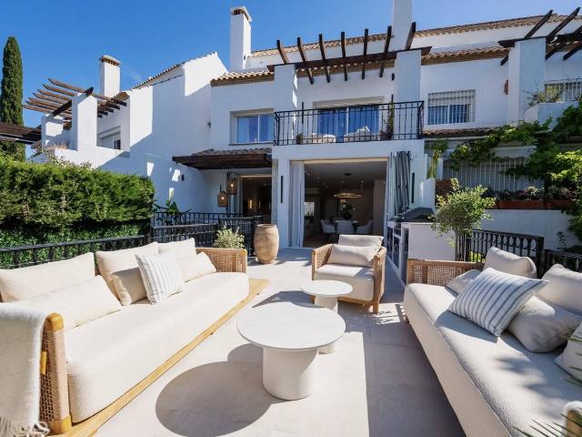Casa adosada en Venta en La Carolina Guadalpín