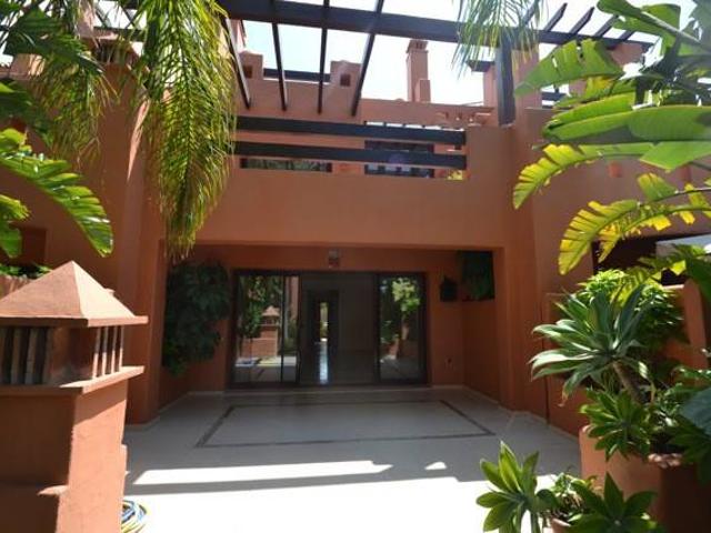 Casa adosada en Venta en La Carolina Guadalpín