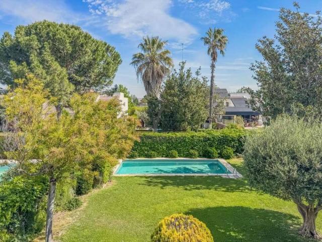 Casa adosada en Venta en La Almozara