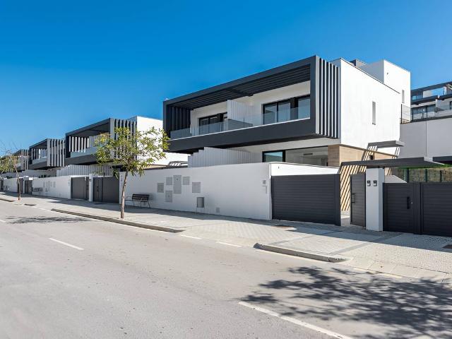 Casa adosada en Venta en La Alquería