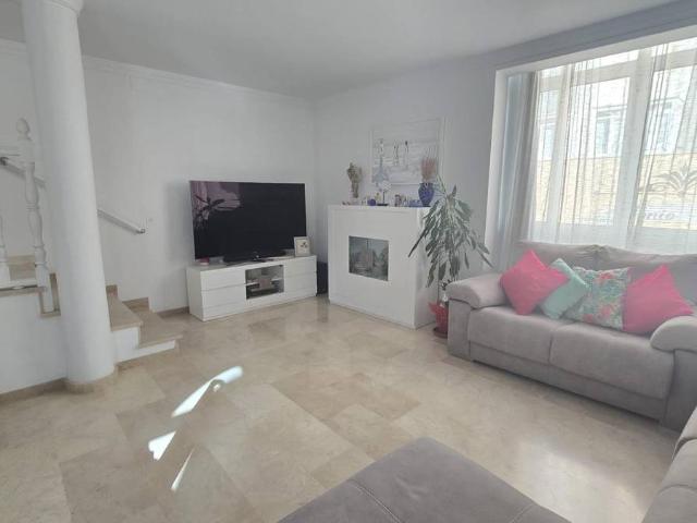 Casa adosada en Venta en La Banda Campo de Fútbol