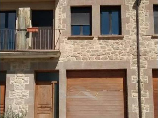 Casa adosada en Venta en La Baronia de Rialb