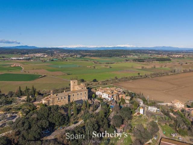 Casa adosada en Venta en La Bisbal d'Empordà