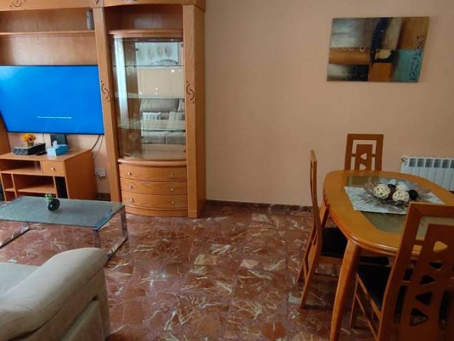 Casa adosada en Venta en La Gineta