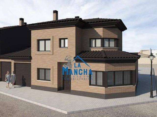 Casa adosada en Venta en La Gineta