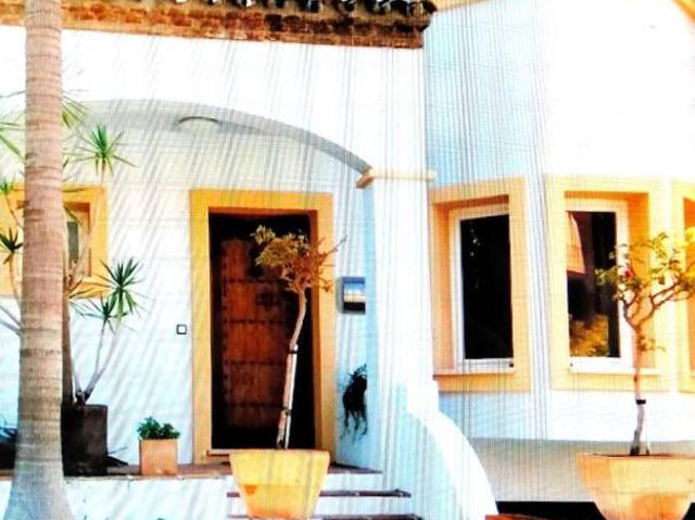 Casa adosada en Venta en La Dama de Noche La Alzambra